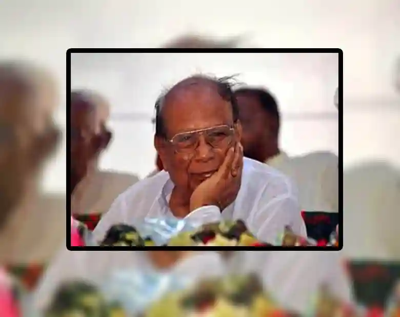 সাবেক সংসদ সদস্য রমেশ চন্দ্র সেন মিত্যু বরণ করেছে সাবেক মন্ত্রী রমেশ চন্দ্র সেনের পোর্ট্রেট ছবি (যদি তার একক ছবি ব্যবহার করেন)। দিনাজপুর জেলা কারাগারের প্রধান ফটক (যদি কারাগারের ছবি দেন)। সাবেক সংসদ সদস্য রমেশ চন্দ্র সেনের ফাইল ছবি। দিনাজপুর মেডিকেল কলেজ হাসপাতালের জরুরি বিভাগ (যদি হাসপাতালের ছবি দেন)।